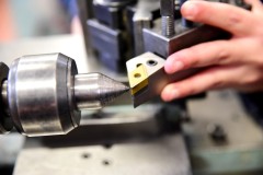 attivita-tornitura-ipsia-arcevia